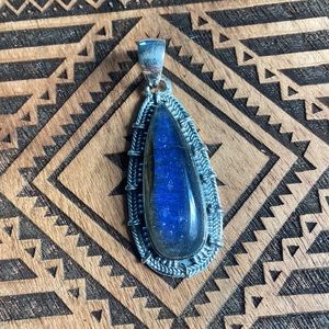 Beautiful deep blue flash Labradorite 925 sterling silver pendant